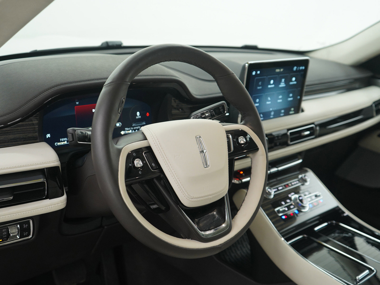 Used 2024 Lincoln Aviator Black Label image 24