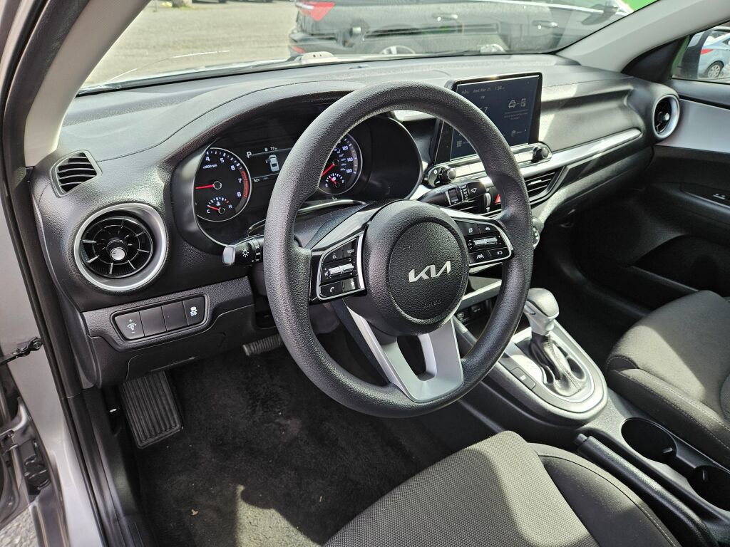 Used 2023 Kia Forte LXS FWD image 15