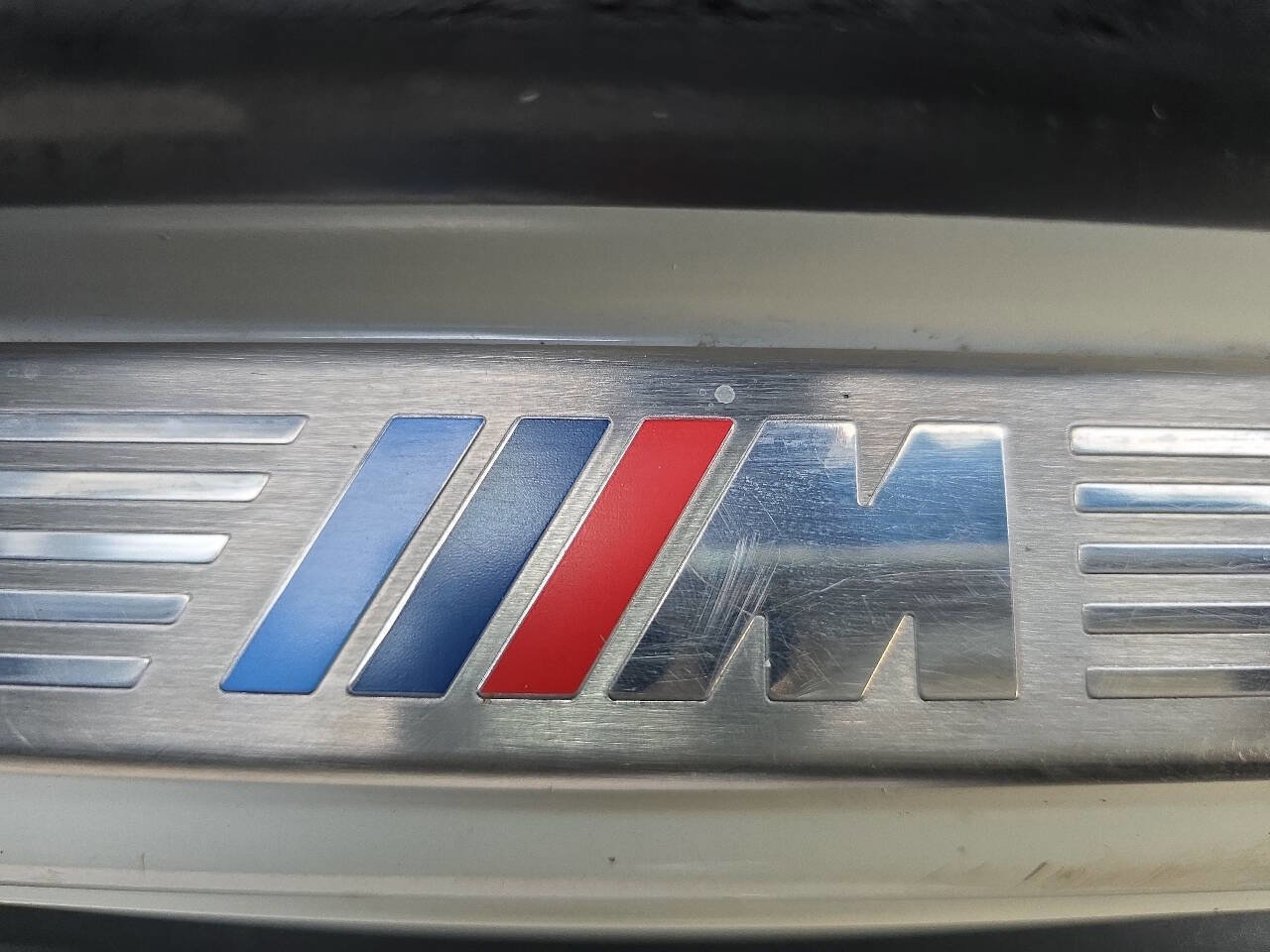 Used 2011 BMW X5 M image 29