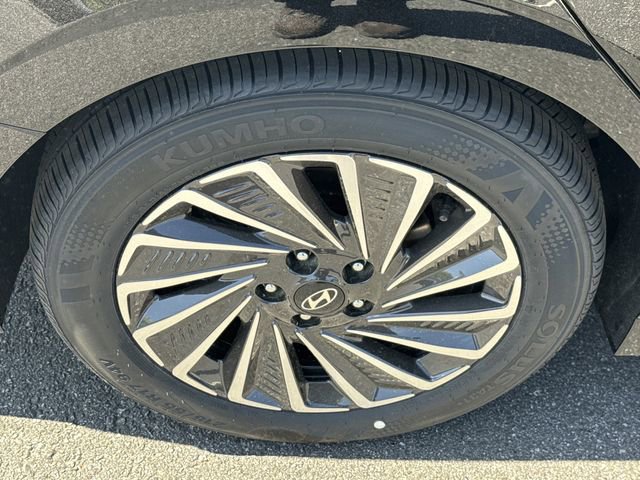 New 2026 Hyundai Sonata SEL FWD image 17