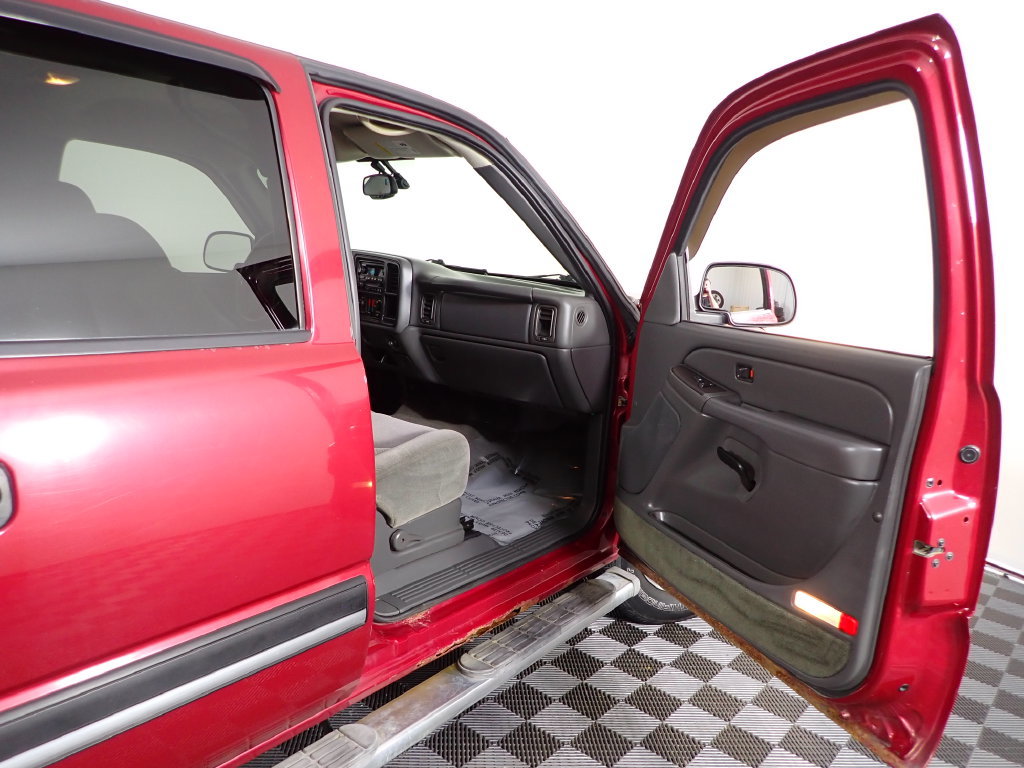 Used 2005 Chevrolet Silverado 1500 4x4 Crew Cab image 25