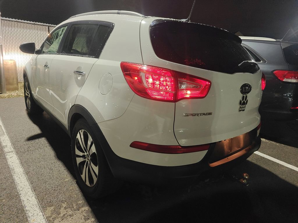 Used 2011 Kia Sportage EX w/ Premium Pkg w/Leather Seats image 5