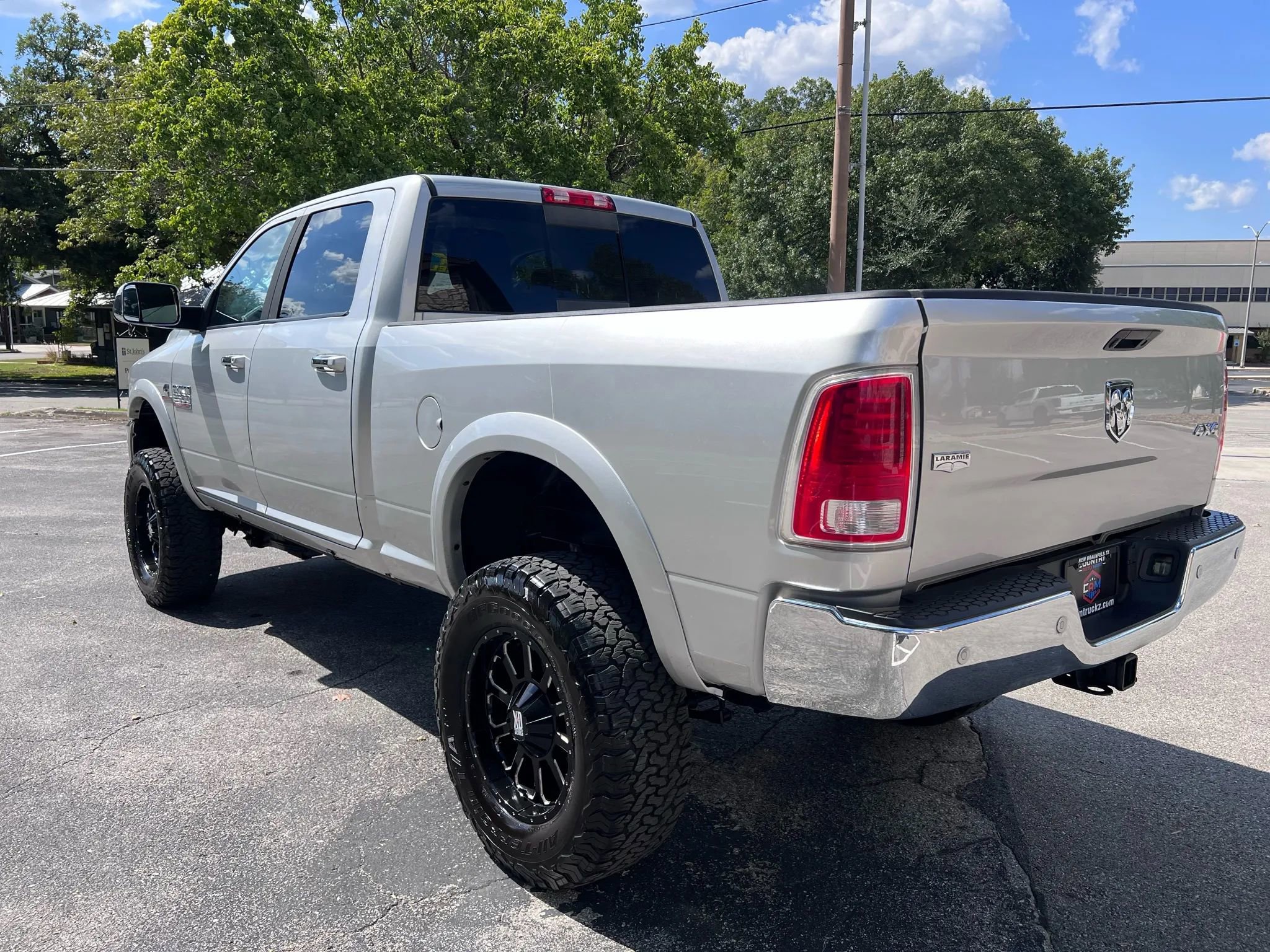 Used 2016 RAM 2500 Laramie image 7
