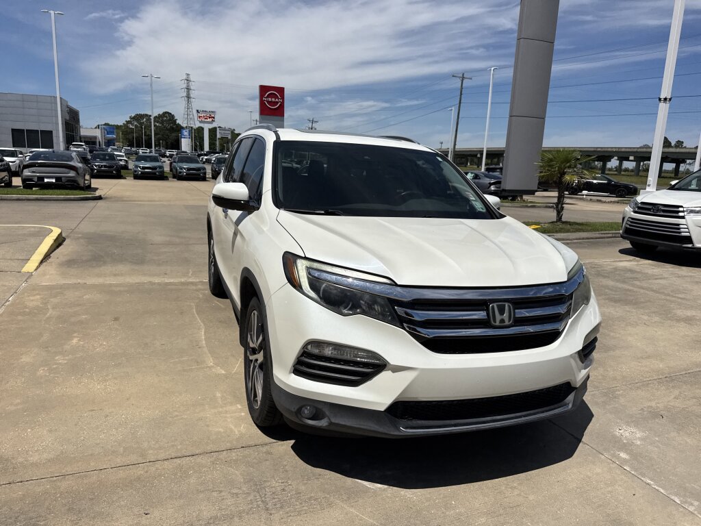 Used 2017 Honda Pilot Elite image 8