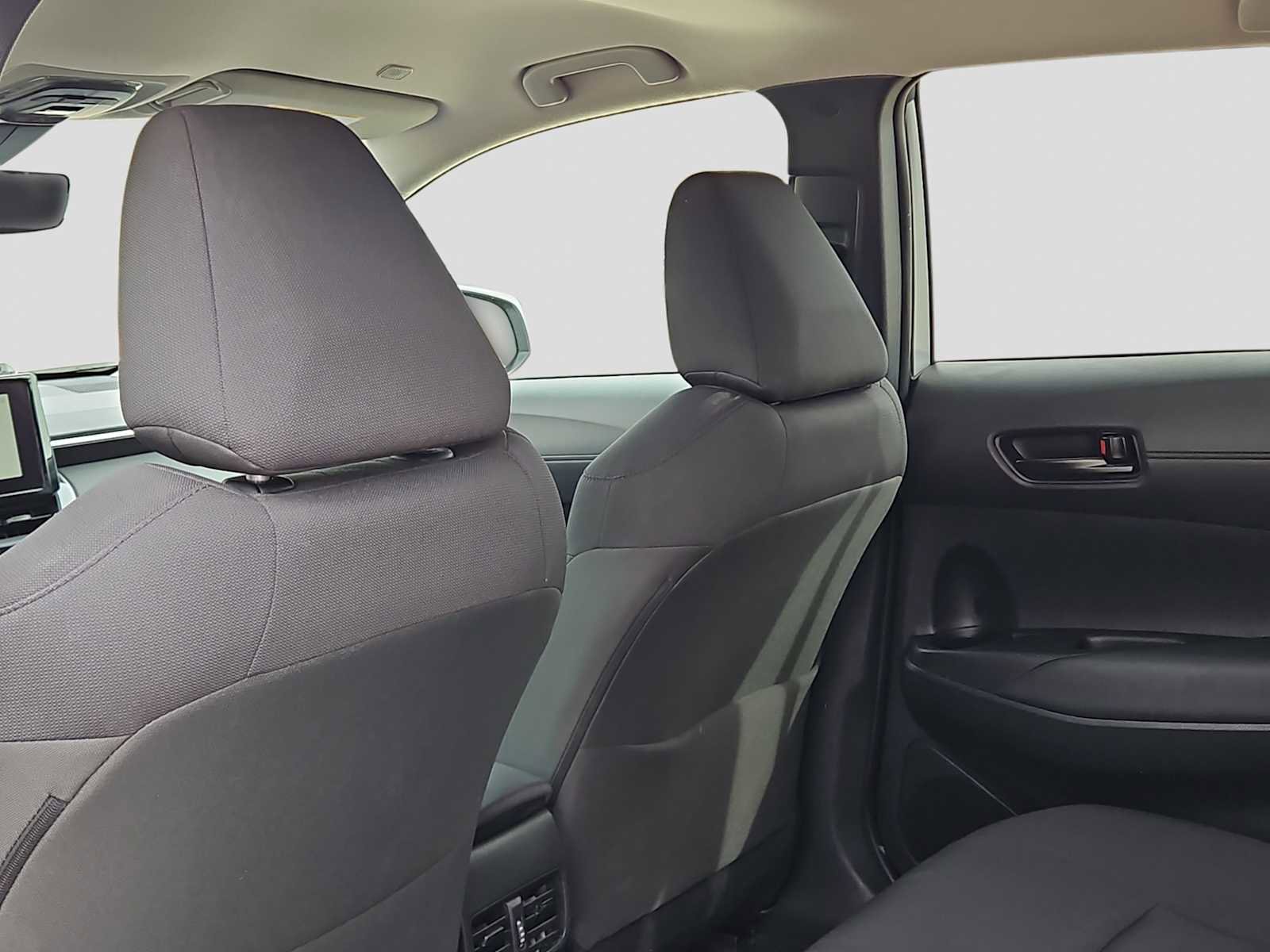 Used 2024 Toyota Corolla Cross LE image 16