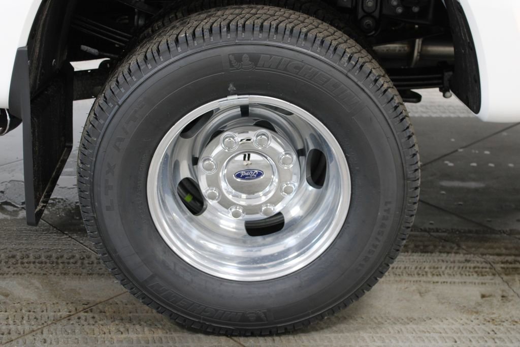 New 2026 Ford F350 Platinum image 17