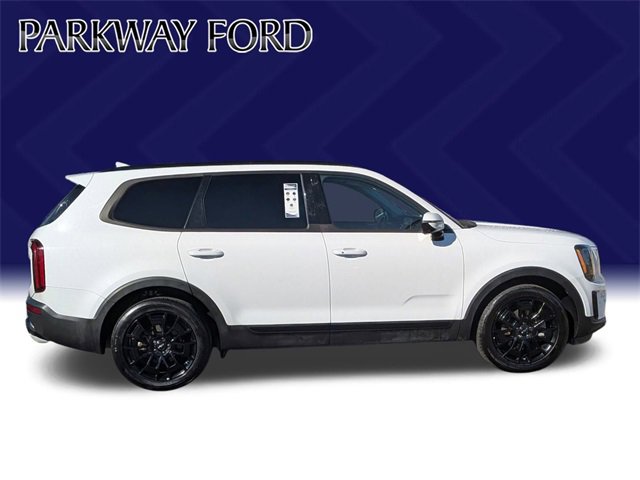 Used 2022 Kia Telluride SX w/ Nightfall Edition Package image 4