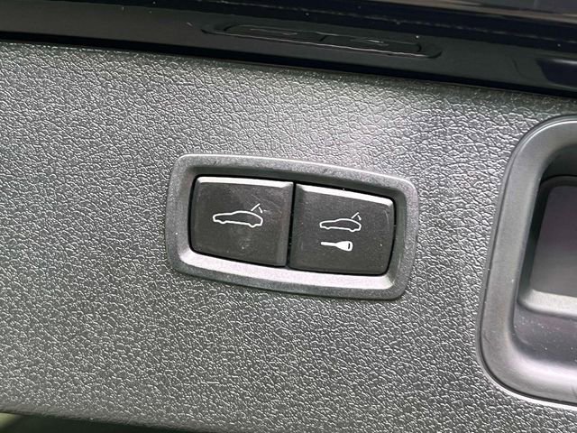 Certified 2023 Porsche Macan Turbo image 21