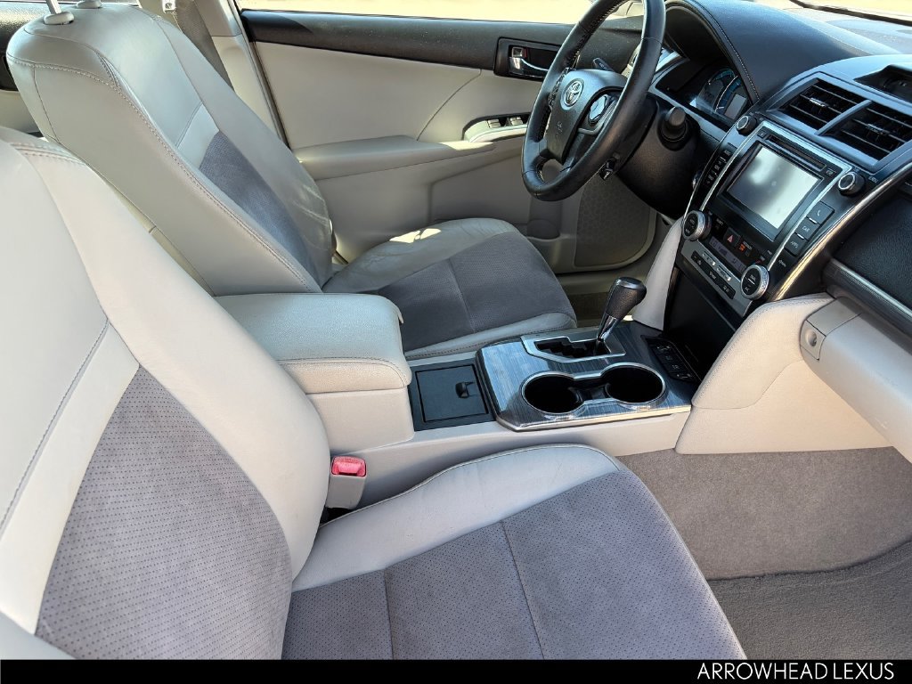Used 2012 Toyota Camry XLE w/ Leather Pkg FWD image 8