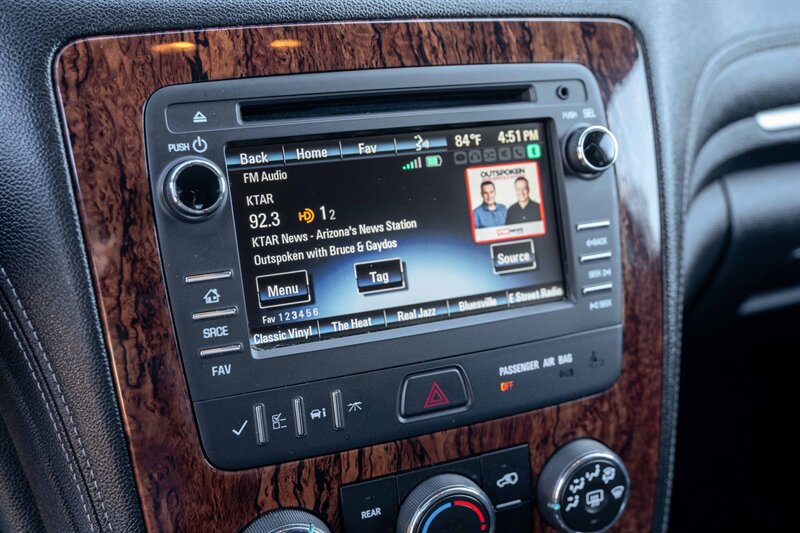 Used 2013 Chevrolet Traverse LT w/ All-Star Edition FWD image 13