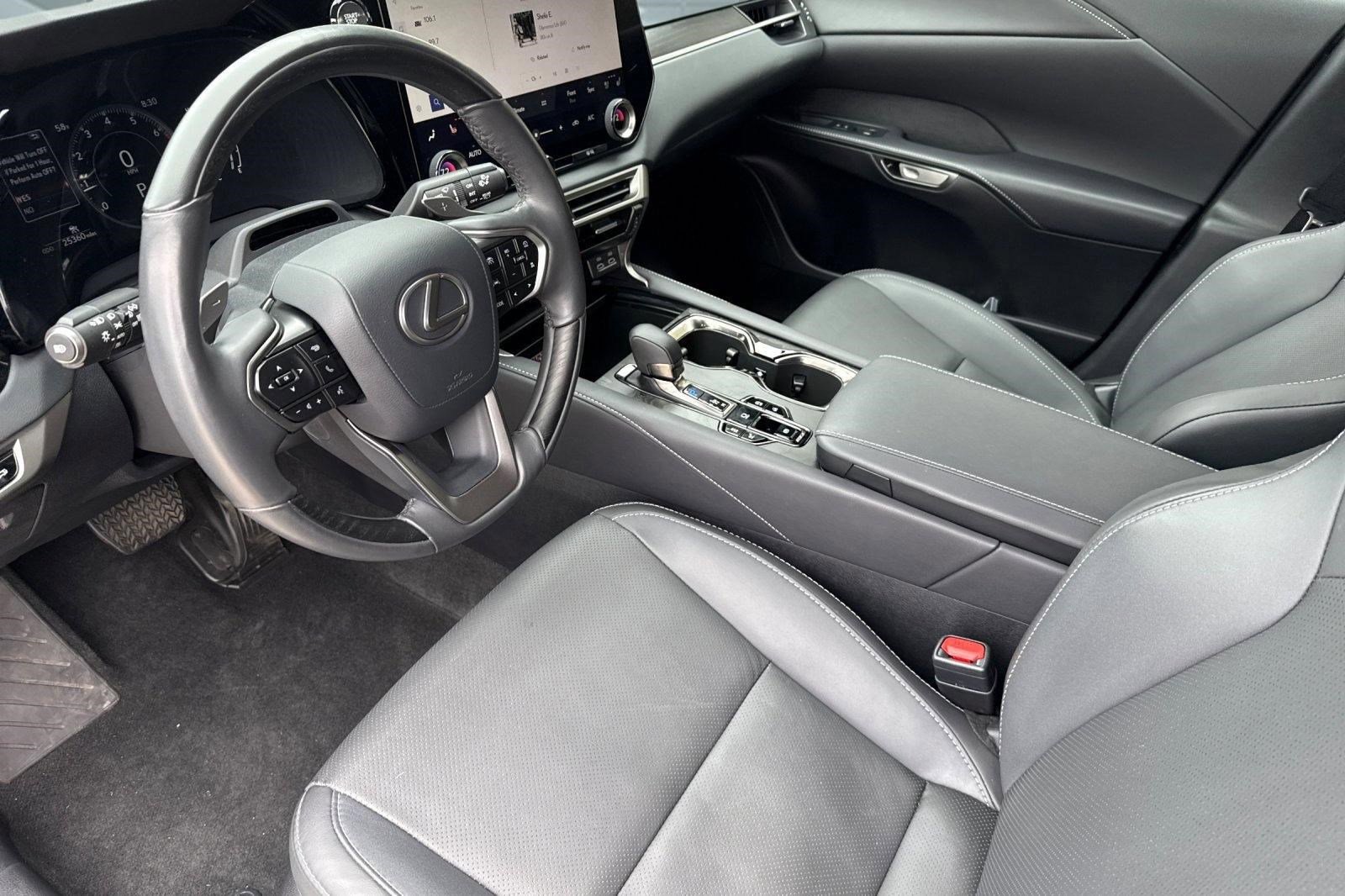 Certified 2024 Lexus RX 350 Premium w/ Convenience Package AWD/4WD image 4