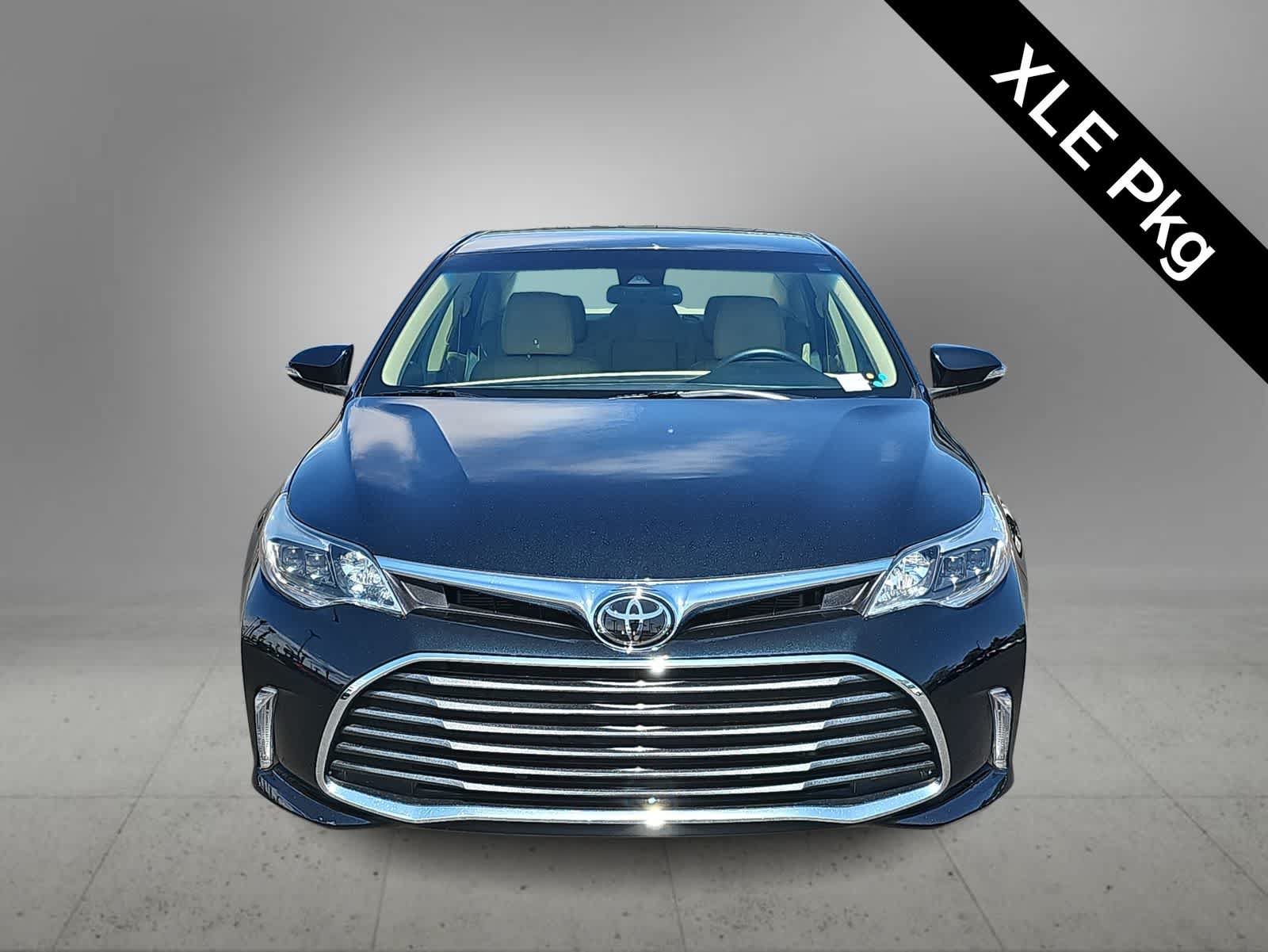 Used 2017 Toyota Avalon XLE w/ Protection Package FWD image 3