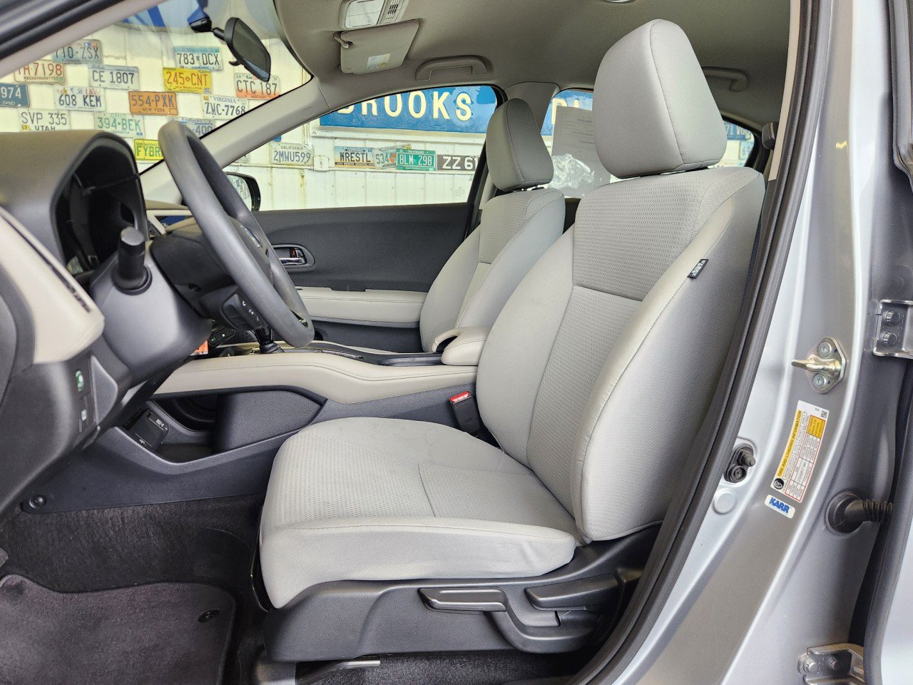 Used 2021 Honda HR-V LX image 4