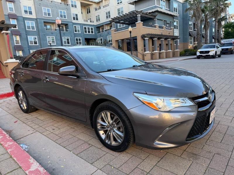 Used 2016 Toyota Camry SE FWD image 34