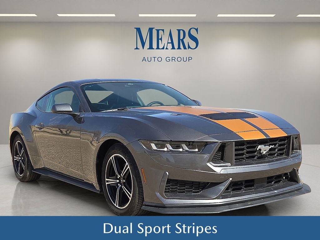 Used 2024 Ford Mustang EcoBoost image 8