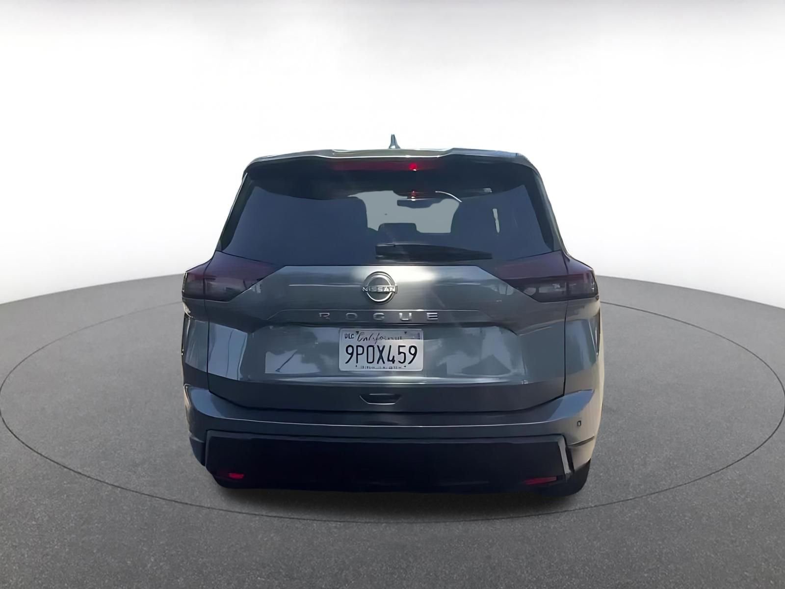 Used 2025 Nissan Rogue SV FWD image 12