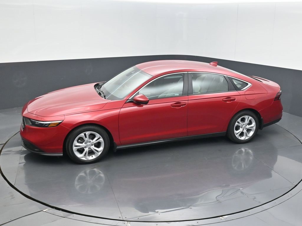 Certified 2025 Honda Accord LX image 12