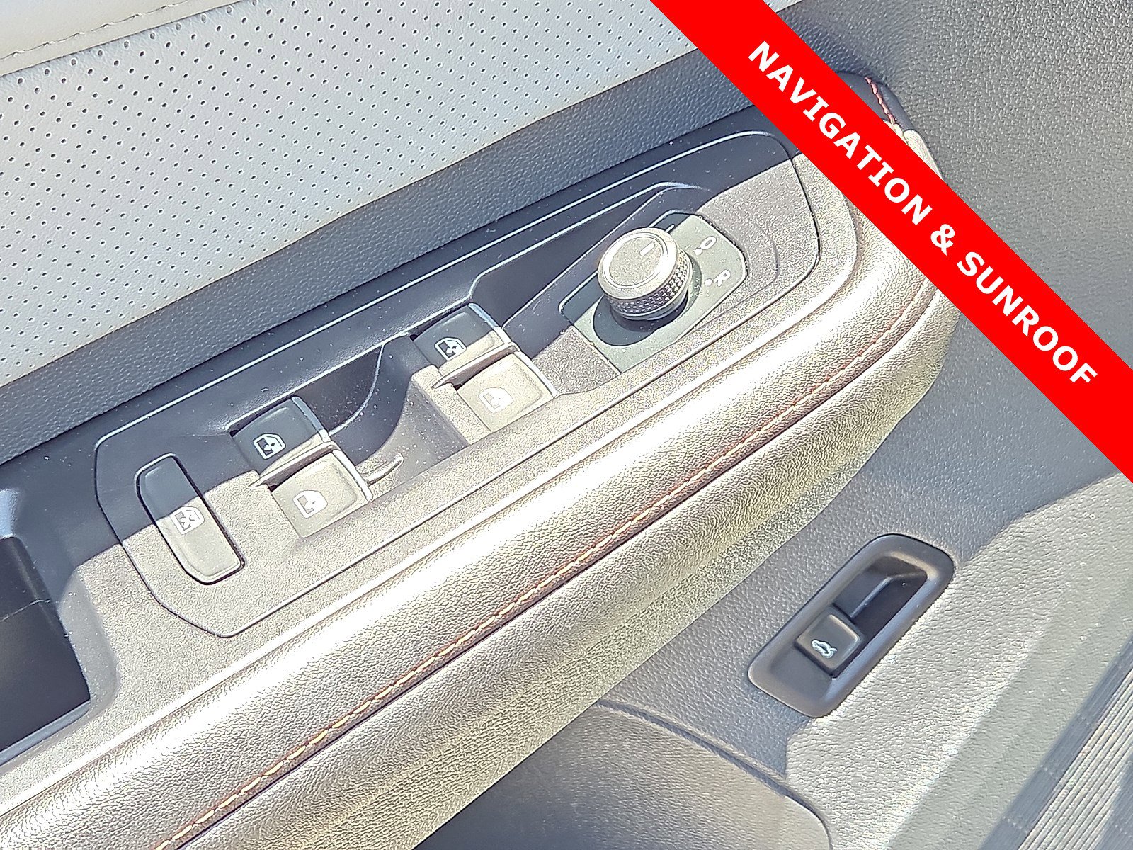 Used 2024 Volkswagen Atlas Peak Edition SEL image 15