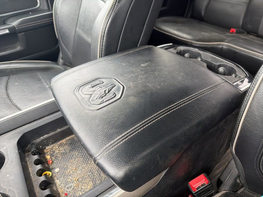 Used 2019 RAM 2500 Laramie w/ Black Appearance Package image 27