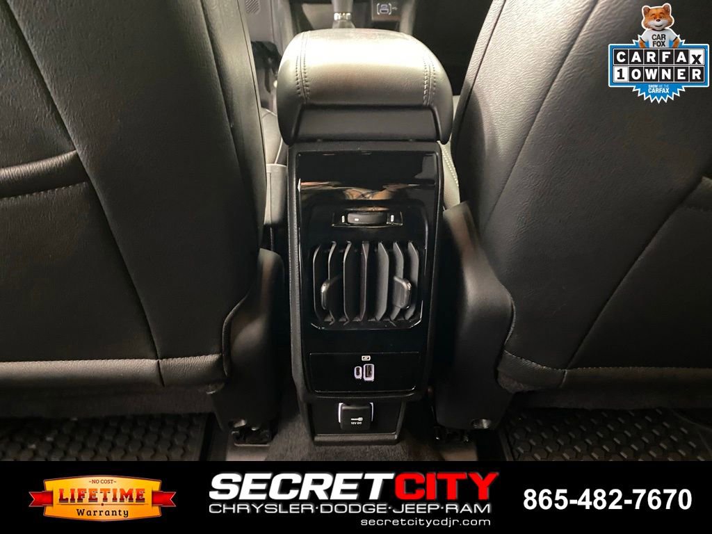 Used 2024 Jeep Compass Latitude w/ Convenience Group AWD/4WD image 27