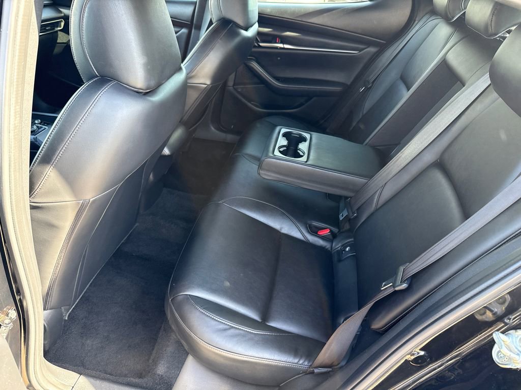 Used 2022 MAZDA MAZDA3 s image 17