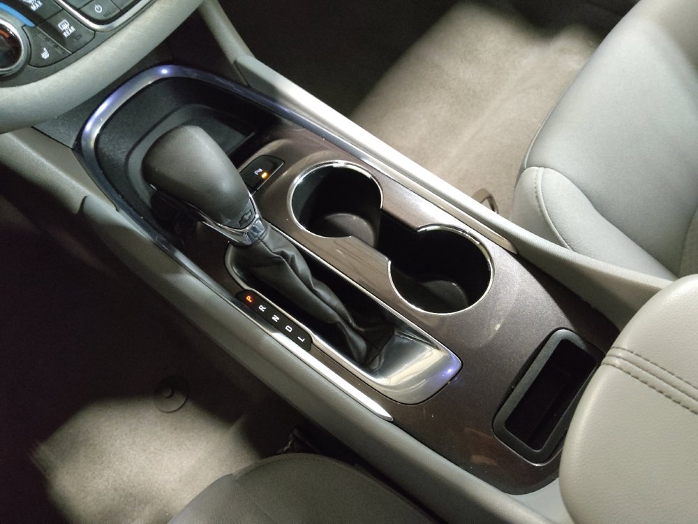 Used 2021 Chevrolet Malibu LT image 26