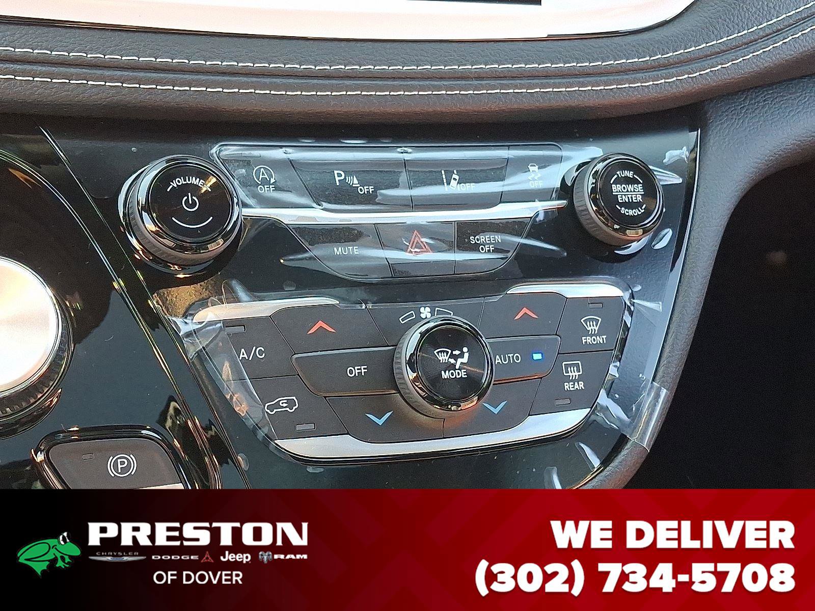 New 2026 Chrysler Pacifica Limited w/ S Appearance Package image 17