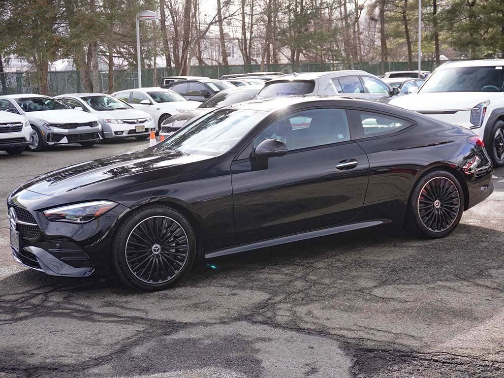 Used 2024 Mercedes-Benz CLE 300 4MATIC Coupe image 9