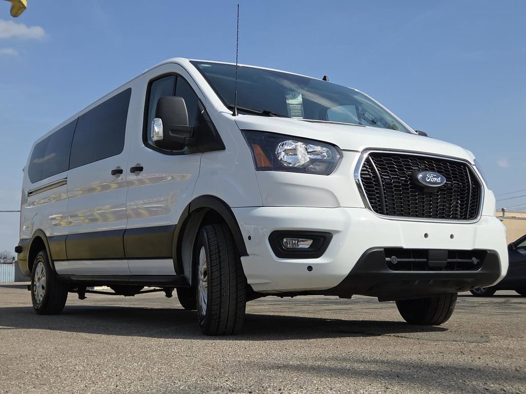 Used 2024 Ford Transit 350 XLT RWD image 11