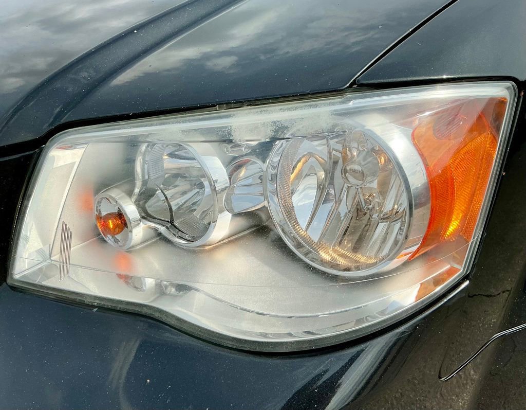 Used 2018 Dodge Grand Caravan SE w/ UConnect Hands-Free Group FWD image 10