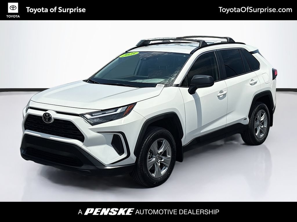Used 2025 Toyota RAV4 LE AWD/4WD image 1