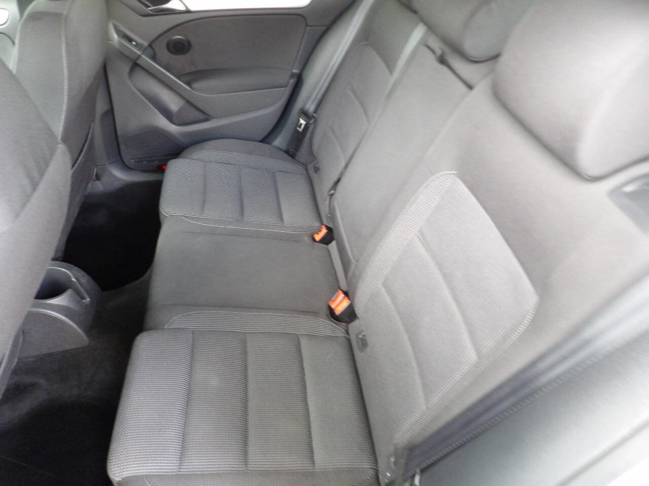 Used 2011 Volkswagen Golf 4-Door image 19