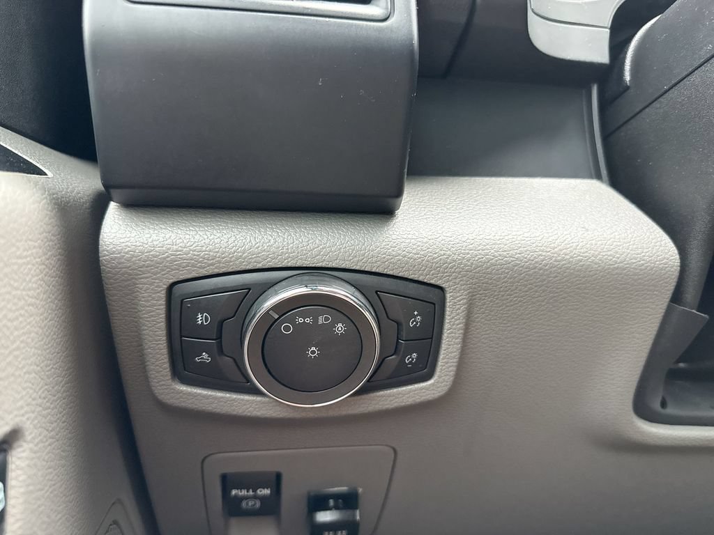 Used 2020 Ford F150 XL w/ Equipment Group 101A Mid AWD/4WD image 18