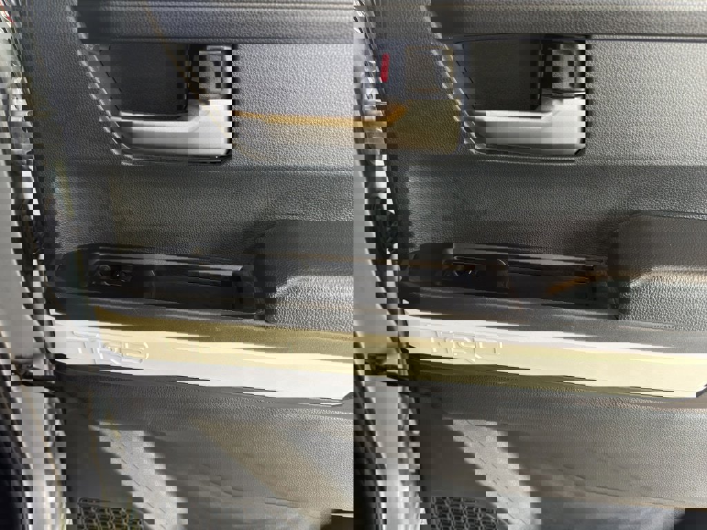 Used 2024 Toyota Tacoma TRD Off-Road image 13