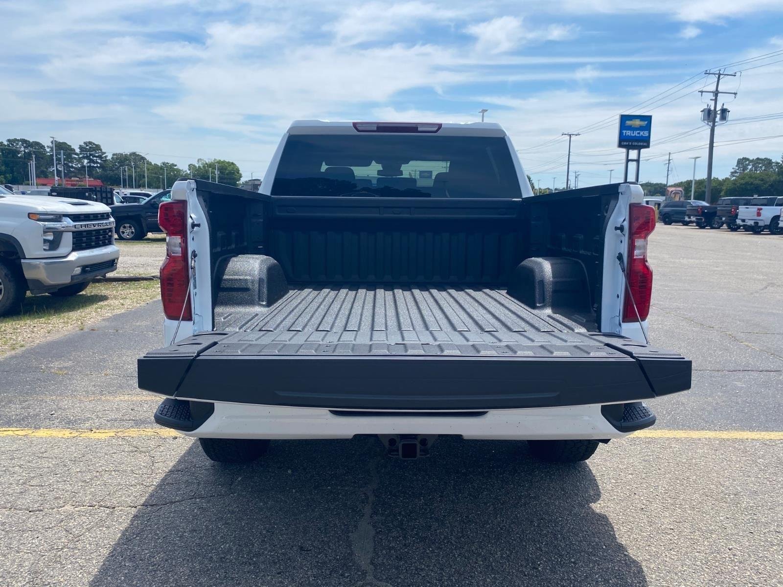 New 2026 Chevrolet Silverado 1500 Custom w/ Turbomax Blackout Package AWD/4WD image 6