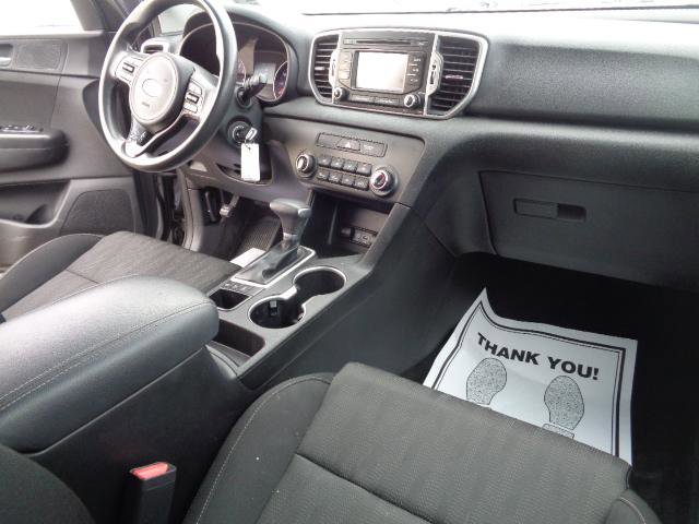 Used 2017 Kia Sportage LX image 18