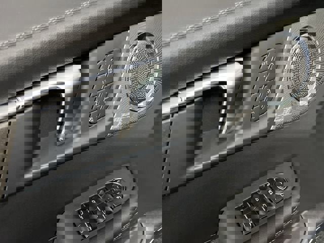 Used 2025 Buick Enclave Avenir w/ Super Cruise Package image 24