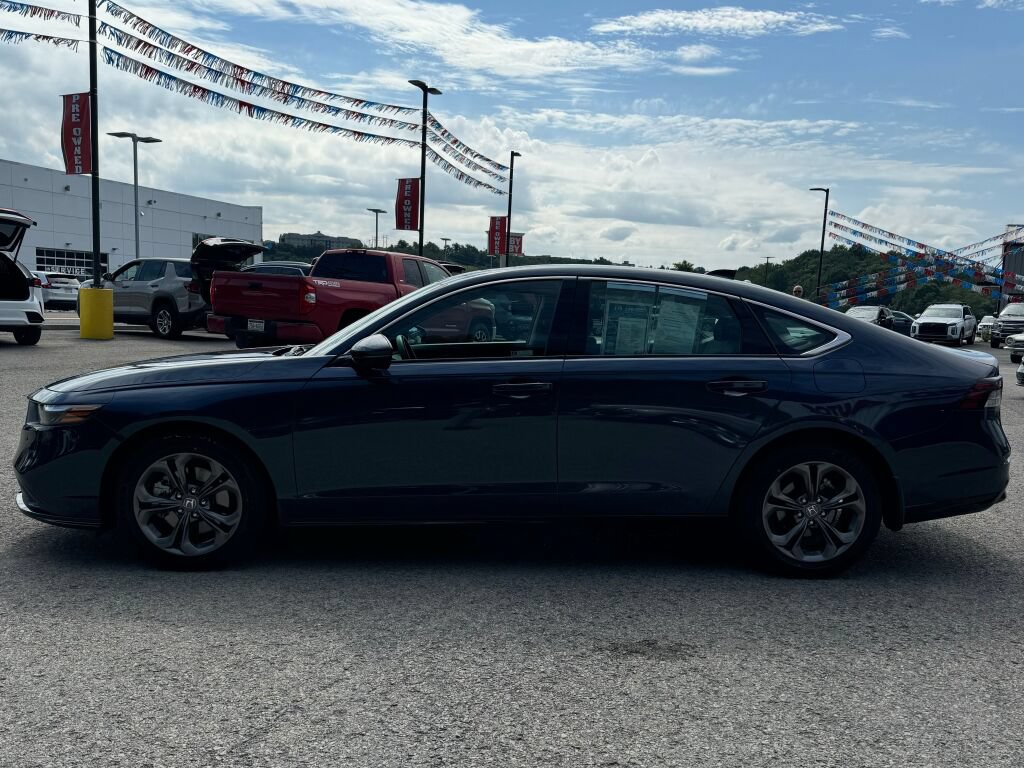 Used 2023 Honda Accord EX-L image 4