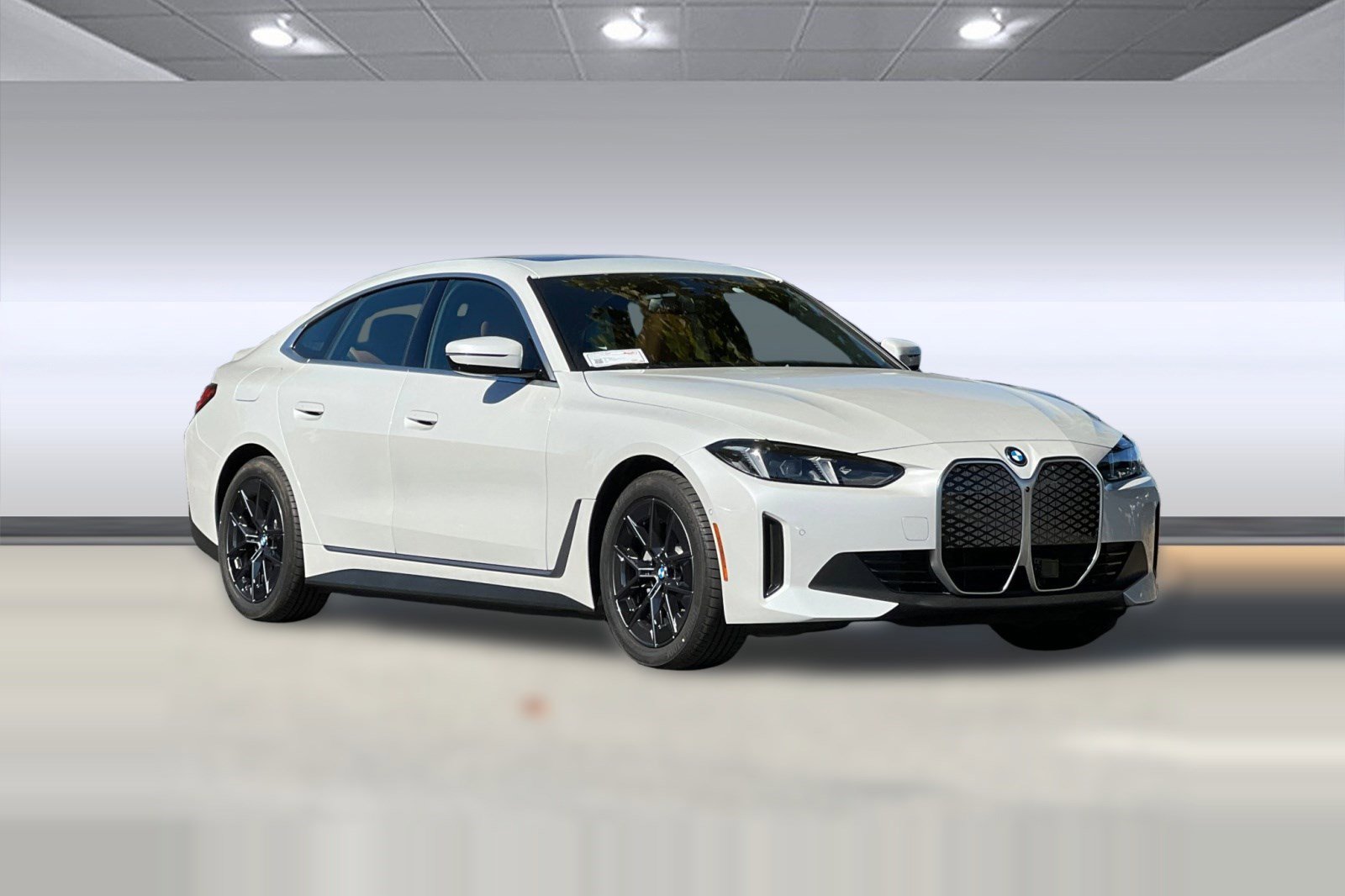 Used 2025 BMW i4 eDrive40 w/ Premium Package RWD image 6