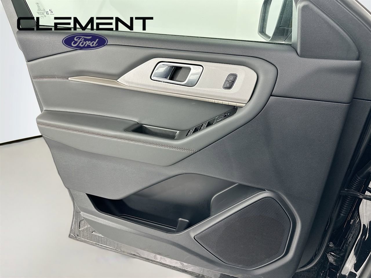 New 2026 Ford Explorer Active w/ Active Comfort Package image 24