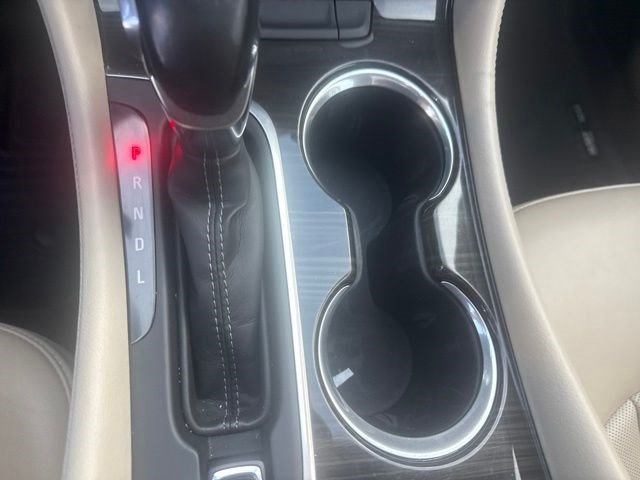 Used 2020 Buick Envision Essence w/ Experience Buick Package FWD image 19