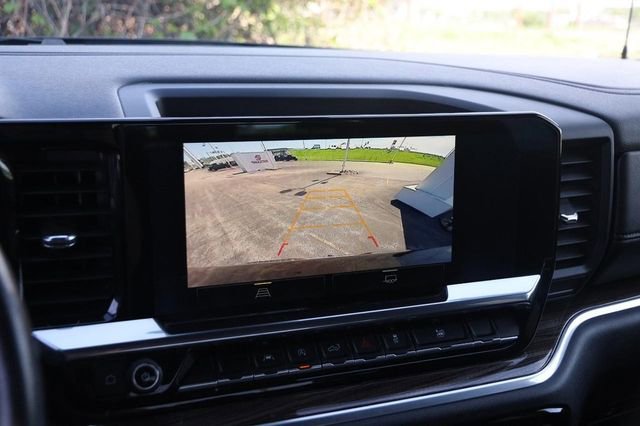 Used 2022 Chevrolet Silverado 1500 LT w/ Protection Package image 16