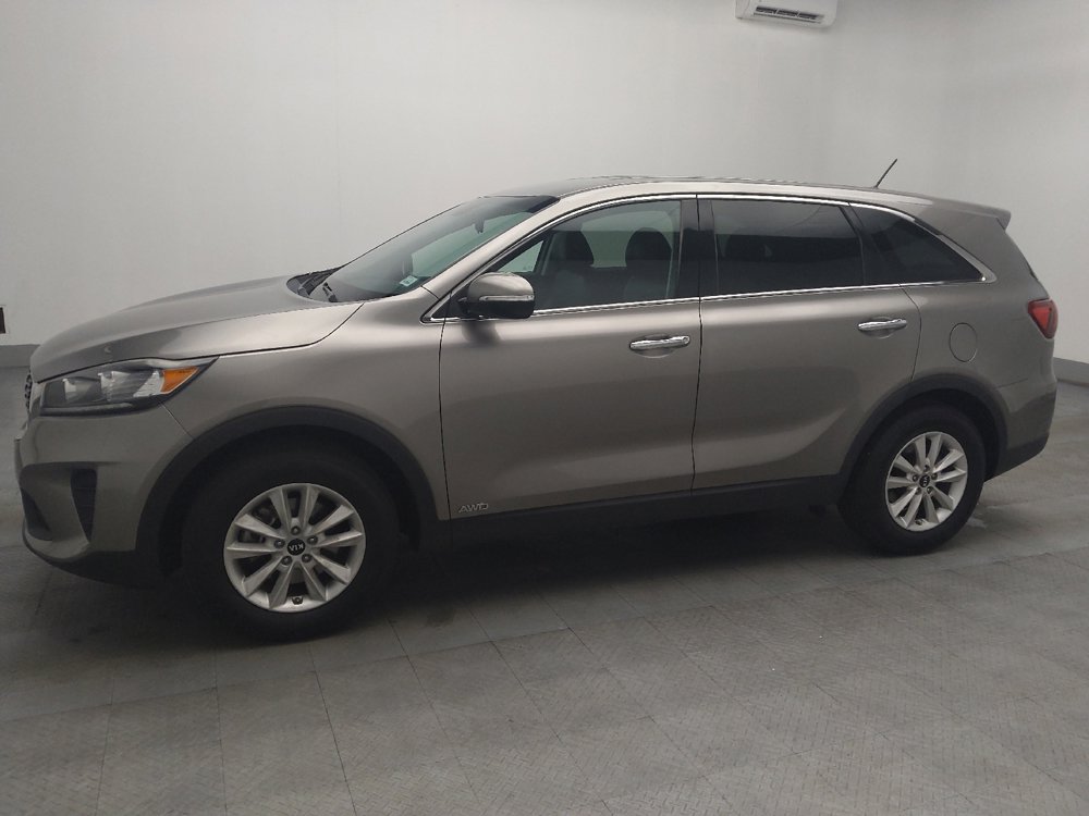 Used 2019 Kia Sorento LX image 2