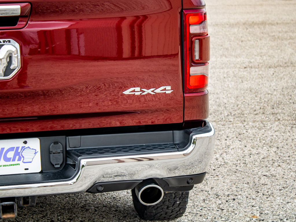 Used 2019 RAM 1500 Laramie AWD/4WD image 14