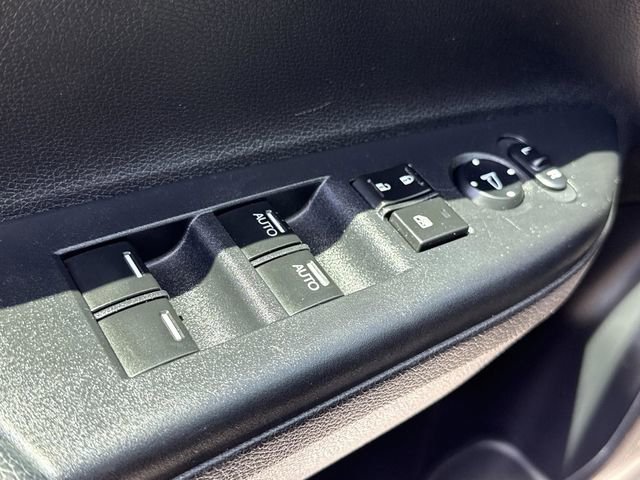 Used 2015 Honda Accord EX-L image 29