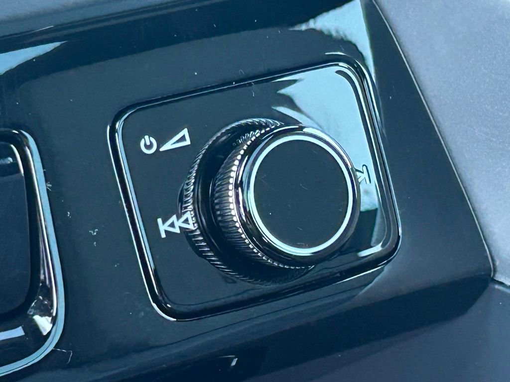 Used 2025 Audi SQ5 Premium Plus w/ Premium Plus Package image 25