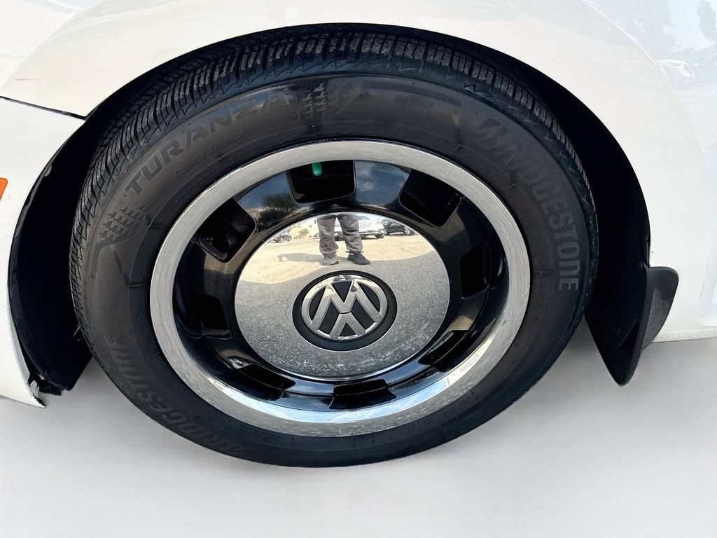 Used 2012 Volkswagen Beetle 2.5 FWD image 35