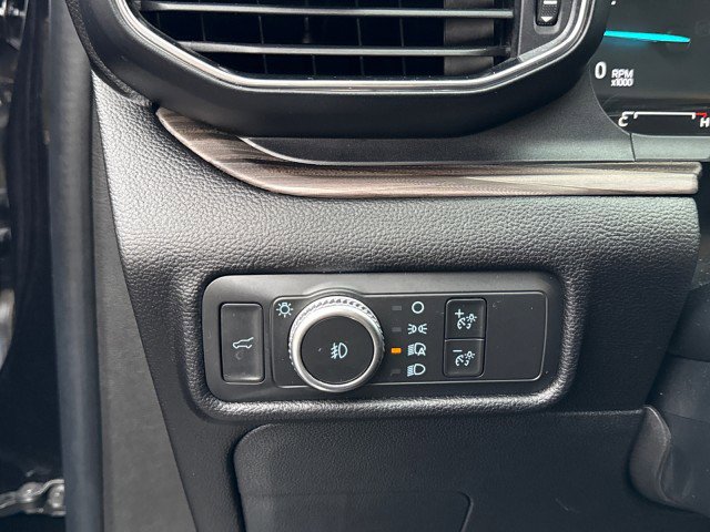 Used 2021 Ford Explorer Limited w/ Equipment Group 301A image 23