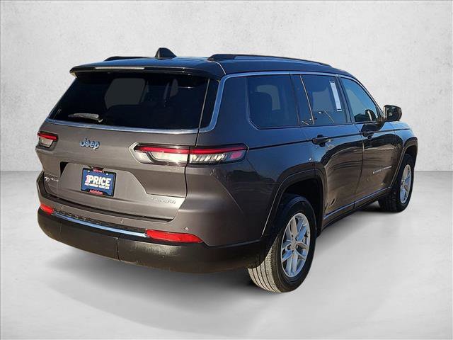 Used 2023 Jeep Grand Cherokee L Laredo image 5