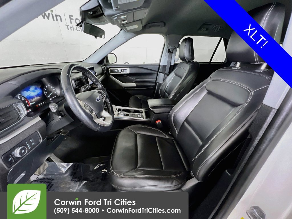 Used 2022 Ford Explorer XLT w/ Equipment Group 202A AWD/4WD image 25